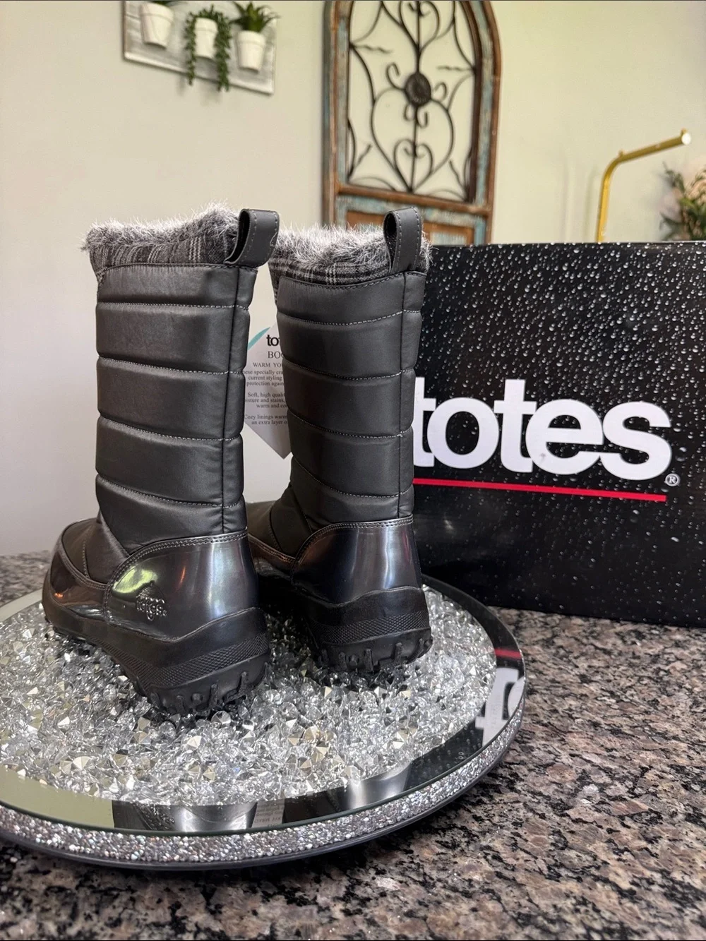 totes lexipewter Charcoal Gray Insulated Winter Boots waterproof Cuff NWT 9